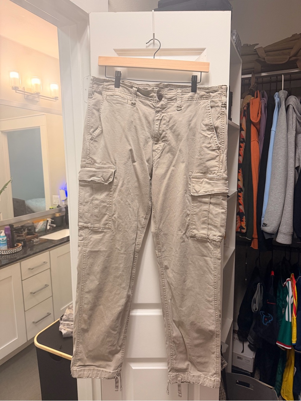 Men's Beige Cargo Pants - Classic Utility Style American eagle outfitters